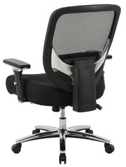 Rückansicht eines Chefsessels mit Netzrückenlehne und verstellbaren Armlehnen, auf einem verchromten Drehfuß mit Rollen.