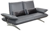 Modernes graues 2,5-Sitzer Sofa mit verstellbaren Armlehnen und eleganten Metallfüßen, seitliche Perspektive