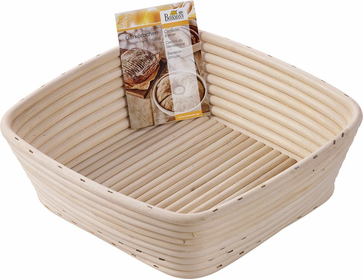 Birkmann Gärkörbchen Quadratisches Gärkörbchen aus Holz in schräger Draufsicht, ideal zum Brotbacken.