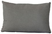 Graues Kissen in Vorderansicht, rechteckige Form, schlichtes Design