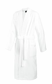 Weißer Kimono in Größe 54/56, Vorderansicht, mit Gürtel und Taschen.