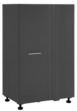 Grauer Eckschrank mit zwei Türen und silbernem Griff, frontal betrachtet.