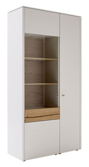 Moderne Vitrine mit weißem Korpus und Holzelementen, frontal betrachtet.