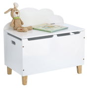 Weiße Kinder-Truhe mit Wolkenrückenlehne, darauf ein Plüschhase und Kinderbücher, Perspektive von vorne links