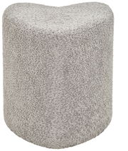 Grauer, texturierter Hocker XORA ANIKA in Herzform, seitliche Perspektive