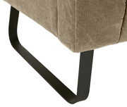 Nahaufnahme einer 2er-Sitzbank mit Metallbeinen und strukturiertem Stoffbezug, seitliche Perspektive