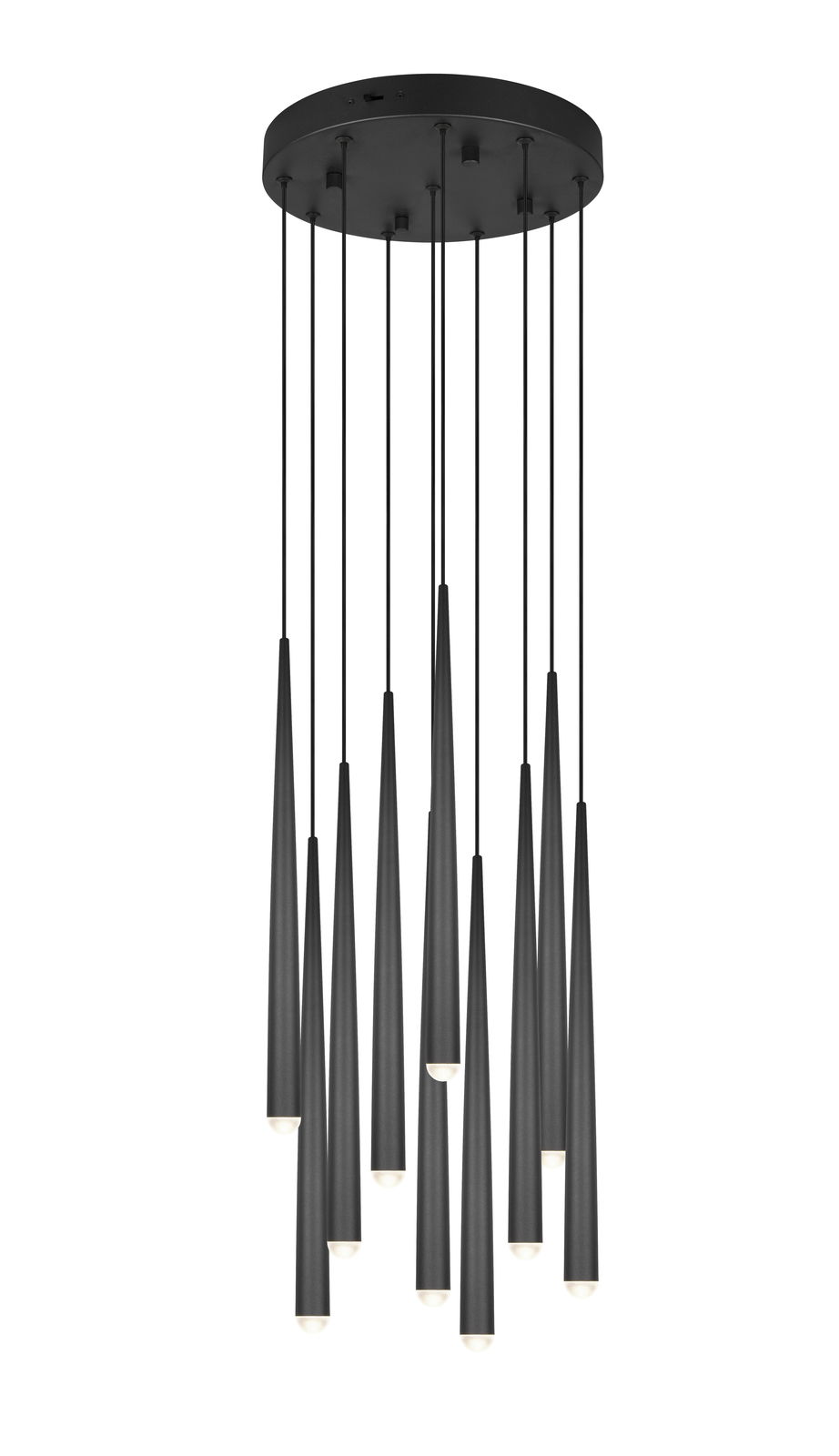 Moderne schwarze Pendelleuchte mit mehreren konischen Lampenschirmen, von unten betrachtet.