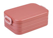 Rosa Lunchbox aus Kunststoff mit abgerundeten Ecken und seitlichem Verschluss, Perspektive von schräg oben.