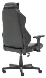 Rückansicht eines DX Racer Gamingstuhls HAMMER mit verstellbaren Armlehnen und stabiler Basis auf Rollen.