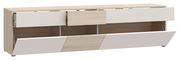 TV-Lowboard in hellem Holzdesign mit offenen Schubladen und Klappen, seitliche Perspektive