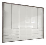 Moderner Falttürenschrank mit sechs Türen und acht Schubladen, in einer frontalen Perspektive abgebildet.