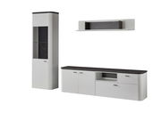 Moderne Wandkombination WAVE in Weiß mit schwarzer Marmoroptik, bestehend aus einem hohen Schrank, einem langen Sideboard und einem Wandregal, frontal betrachtet.