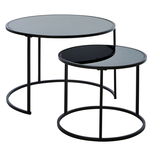 Zweier-Set Couchtische mit runden Glasplatten und schwarzen Metallrahmen, seitliche Perspektive