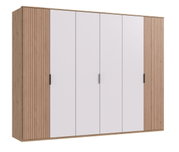 Sechs-türiger Drehtürenschrank mit weißen Fronten und Holzseiten, Frontalansicht