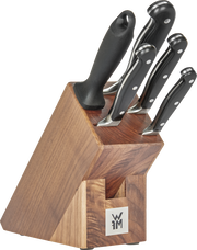 Messerblock aus Holz mit fünf Messern, seitliche Perspektive