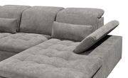 Graues Ecksofa mit verstellbarer Rückenlehne und Kissen, seitliche Perspektive