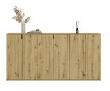 Frontale Ansicht einer Garderobenkombination aus hellem Holz mit fünf Türen, dekoriert mit einer Vase mit getrockneten Pflanzen und einem Duftstäbchenhalter.