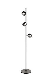 Moderne Stehleuchte mit drei verstellbaren Leuchtköpfen in mattem Schwarz und Metalloptik, seitliche Perspektive