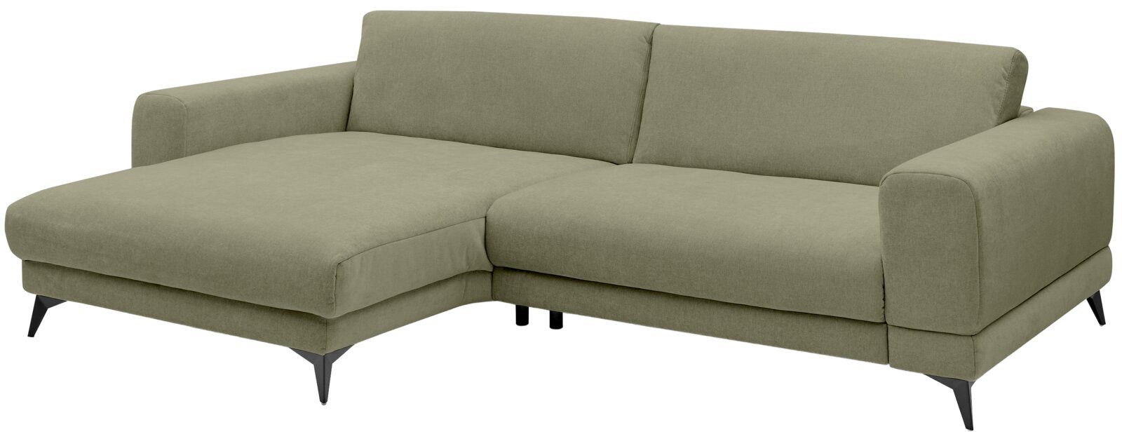 Set one by Musterring Ecksofa SET ONE MIDLAND Olivgrünes Stoff-Ecksofa mit breiter Recamiere links, zwei Rückenpolstern und schwarzen Metallfüßen, freigestellt vor weißem Hintergrund, Ansicht schräg von vorne