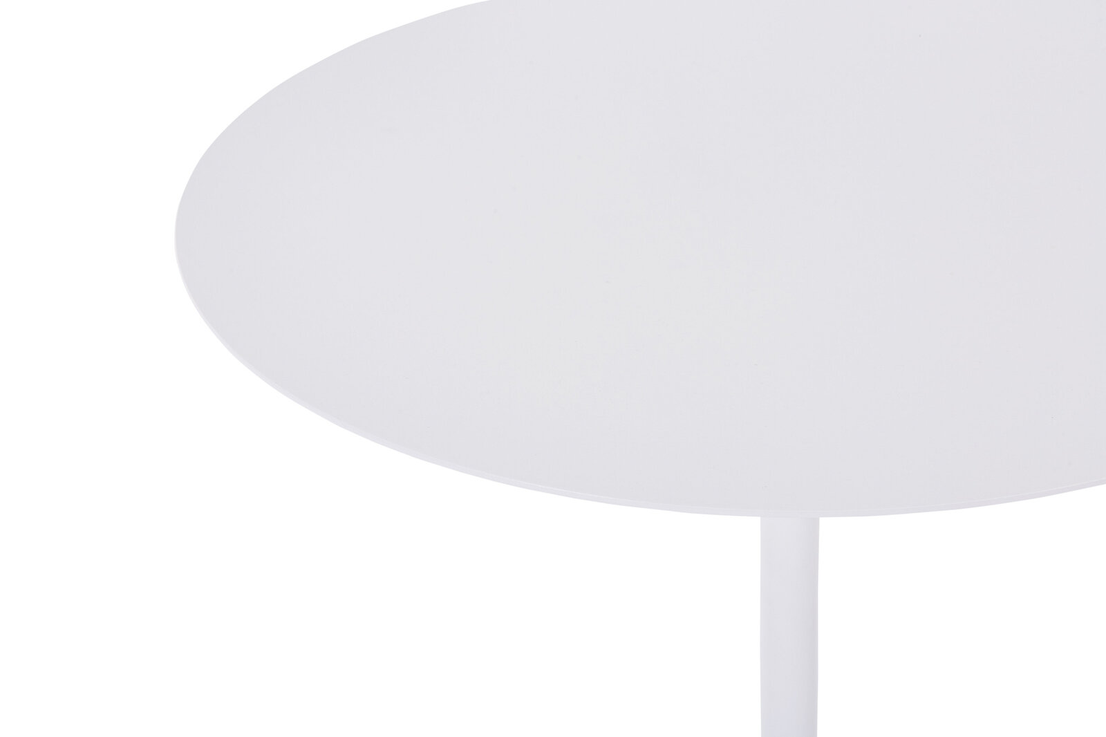 Nahaufnahme eines weißen, runden Beistelltisches von oben