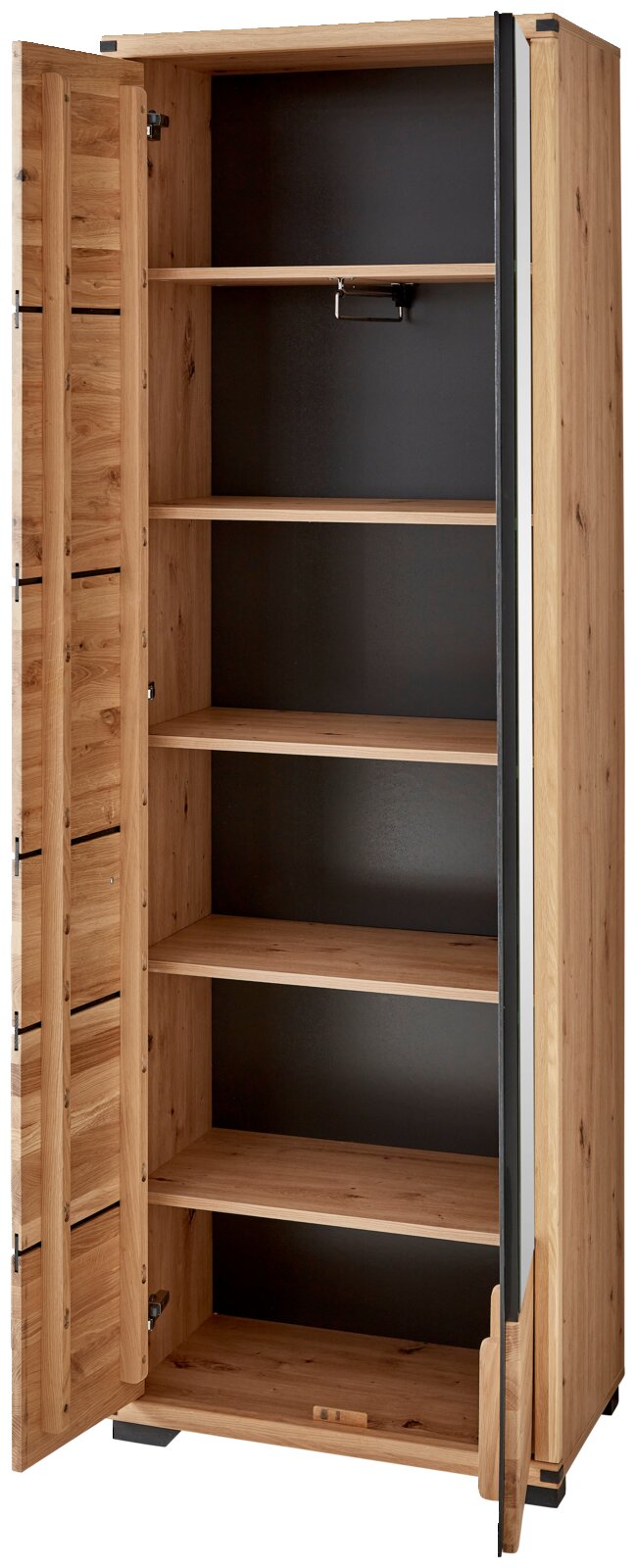 Offener Garderobenschrank aus Holz mit mehreren Regalböden, seitliche Perspektive