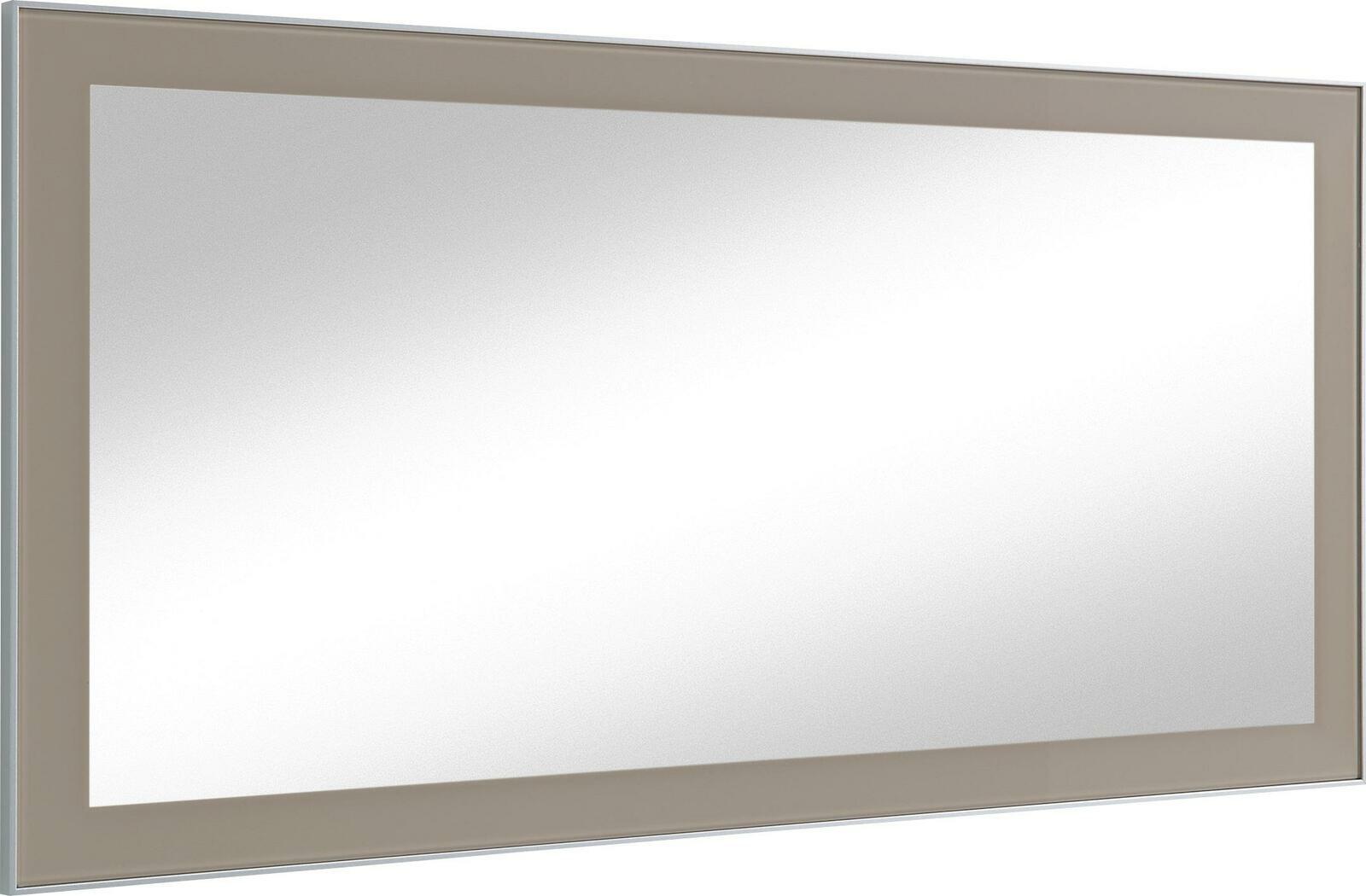 Rechteckiger Spiegel mit breitem Rahmen in seitlicher Perspektive