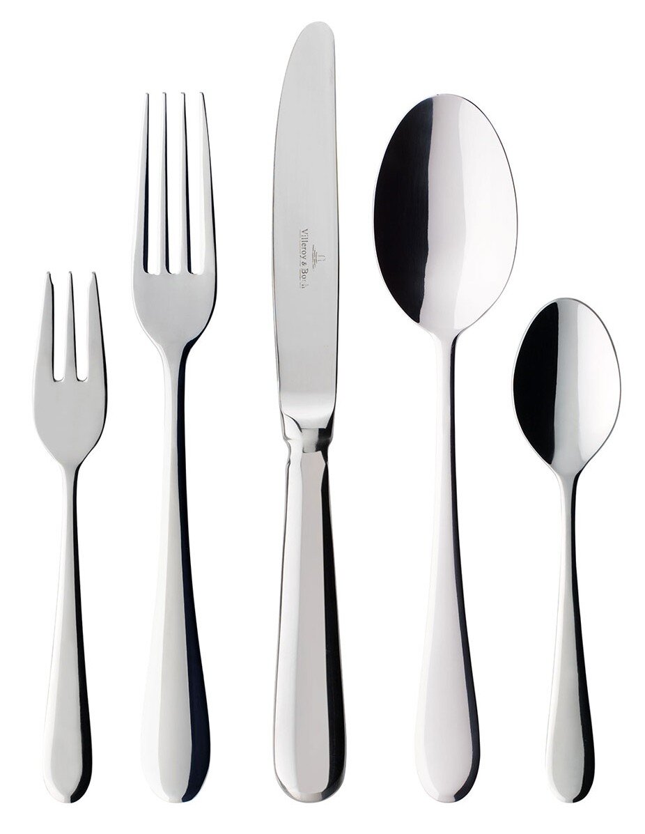 Villeroy & Boch Tafelbesteck 30tlg. OSCAR Set aus poliertem Edelstahlbesteck, bestehend aus Gabel, Messer, Löffel, Kuchengabel und Teelöffel, frontal angeordnet.