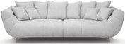 Hellgraues, modern gepolstertes 3-Sitzer-Sofa mit vielen Rückenkissen und schmalen Metallfüßen, frontal von vorne auf weißem Hintergrund