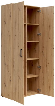 Mehrzweck-Vorratsschrank aus Holz mit geöffneter Tür, zeigt mehrere Regalböden, Perspektive von schräg vorne.