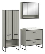 Moderne Badkombination mit vertikalen Streifen, bestehend aus einem hohen Schrank, einem Waschbeckenunterschrank und einem Spiegelschrank, aus seitlicher Perspektive.