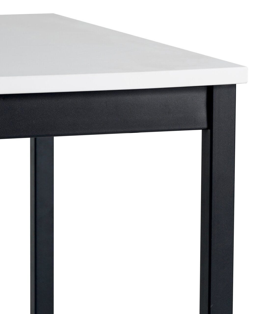 Nahaufnahme eines modernen Esstisches mit weißer Tischplatte und schwarzem Metallgestell, seitliche Perspektive