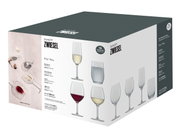 Verpakking van de 16-delige glazenset „For You“ van Schott Zwiesel, met verschillende glazen voor Bordeaux, Chardonnay, mousserende wijn en allround, gemaakt van Tritan-kristalglas, vaatwasmachinebestendig. Perspectief: schuin van voren.