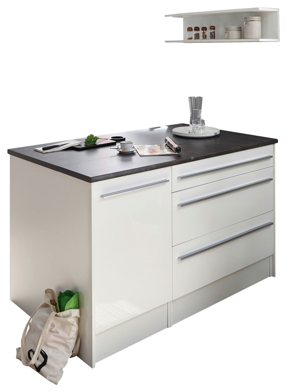 Moderne Kücheninsel mit weißem Korpus und dunkler Arbeitsplatte, seitliche Perspektive. Inklusive Schubladen und dekorativen Elementen wie einer Tasse und einem Tablett.