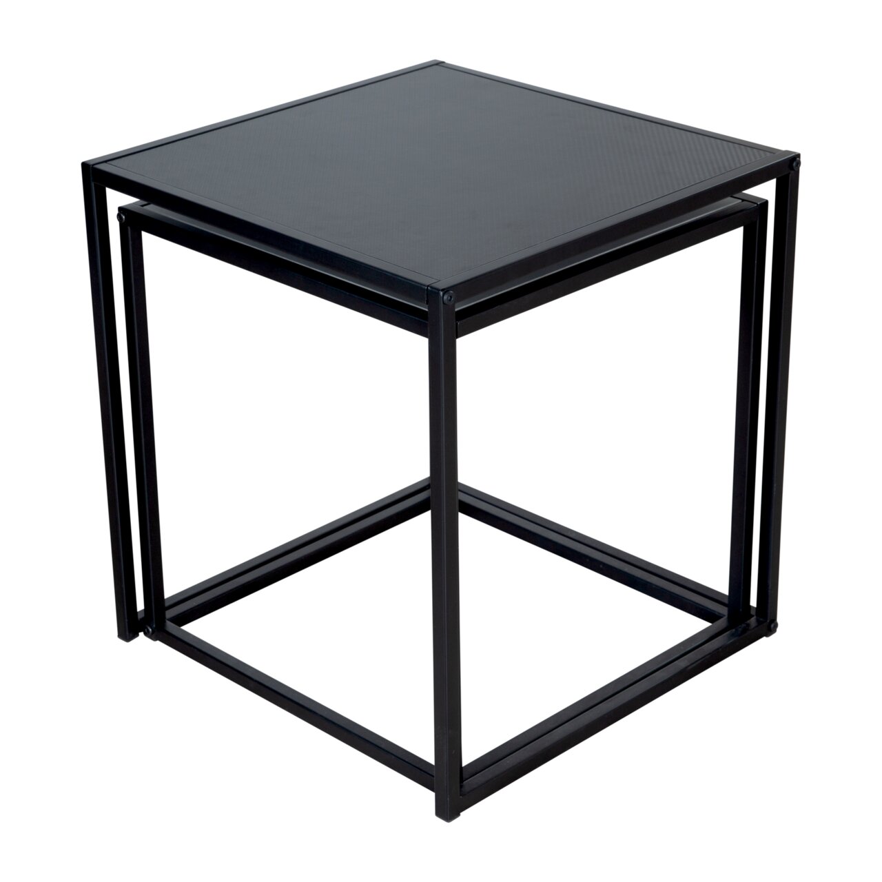Zwarte, vierkante bijzettafel met metalen frame en donker tafelblad, vrijstaand op een witte achtergrond, gefotografeerd vanuit een licht verhoogd, schuin perspectief van voren.