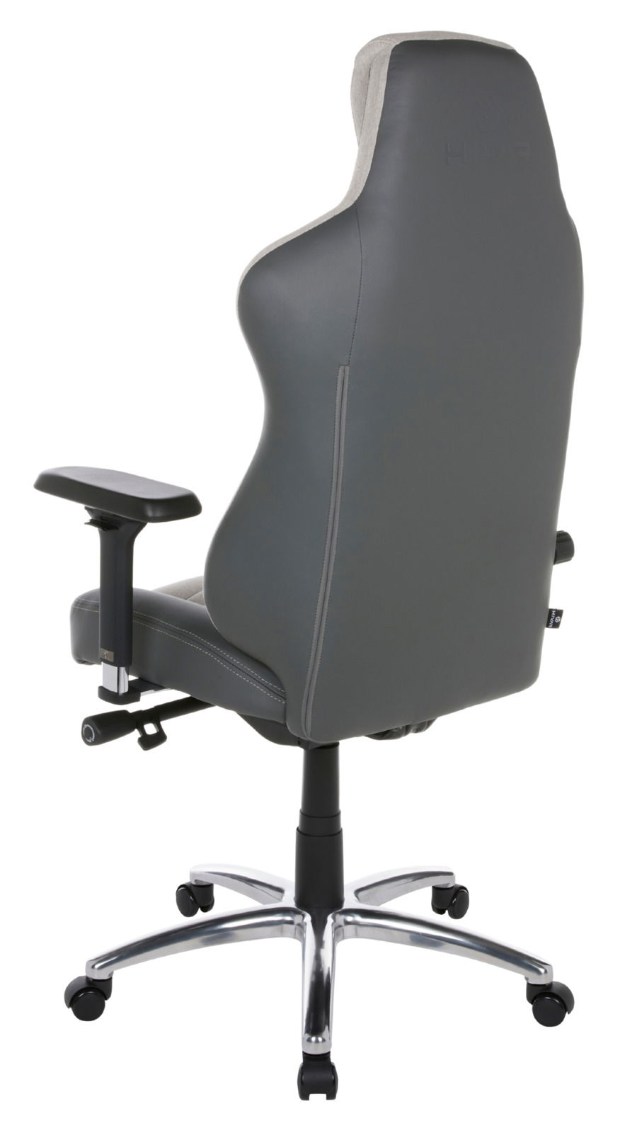 Rückansicht eines grauen Gaming-Stuhls mit verstellbaren Armlehnen und einem stabilen Metallfuß auf Rollen.