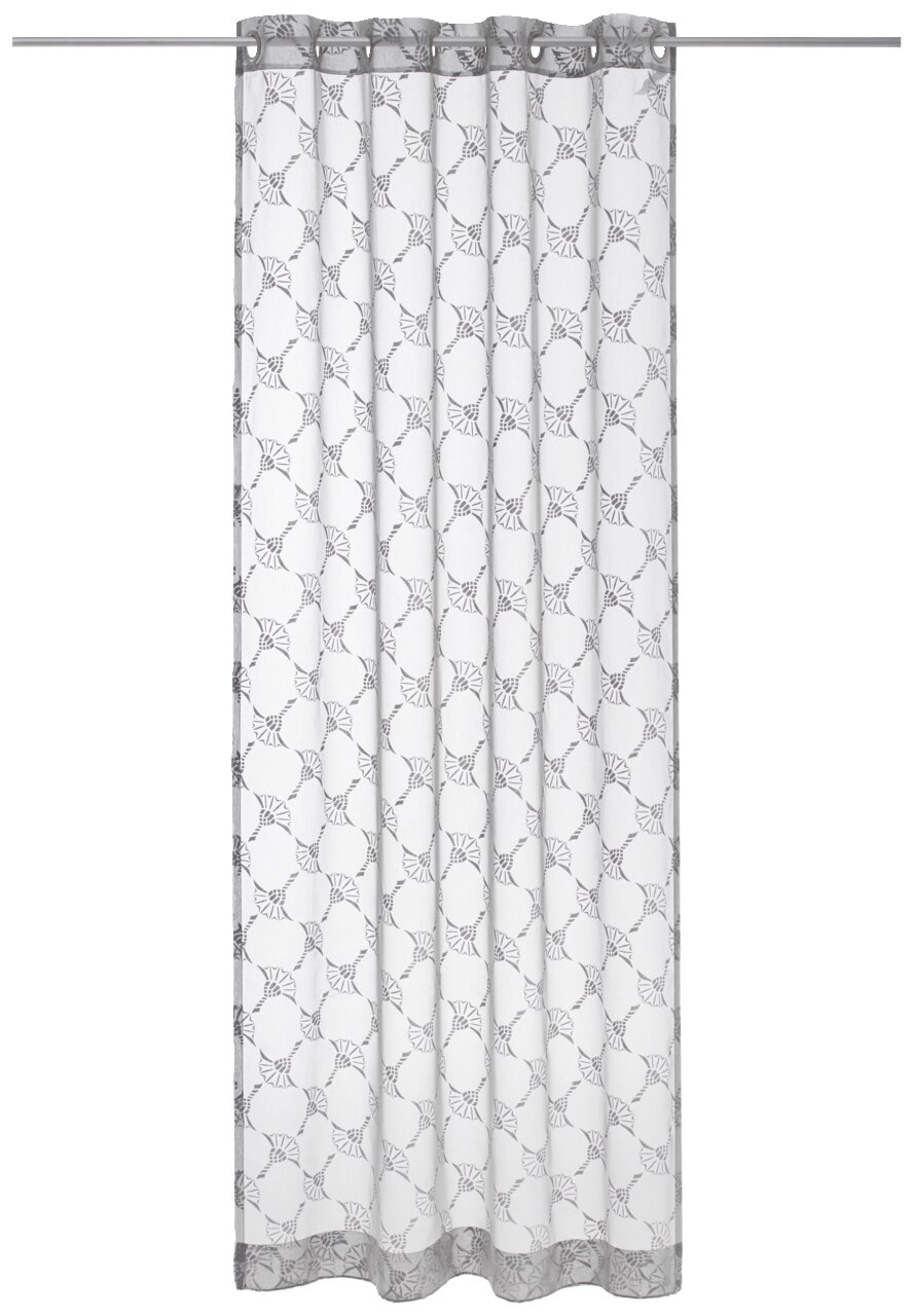 Grauer Ösenvorhang mit geometrischem Muster, frontal aufgenommen.