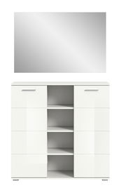 Frontale Ansicht einer weißen Garderobenkombination mit Spiegel, Schubladen und offenen Regalfächern.