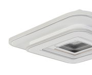 Nahaufnahme einer modernen, quadratischen LED-Deckenleuchte in Weiß mit abgerundeten Ecken, seitliche Perspektive