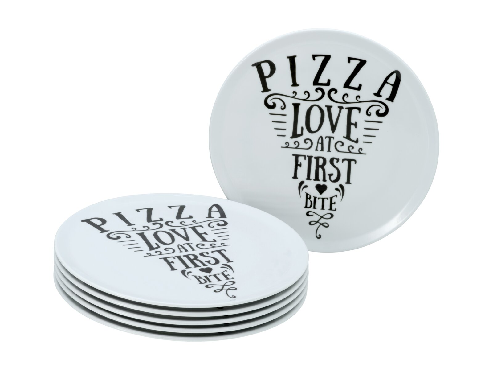 Weiße Pizzateller mit schwarzem Schriftzug „PIZZA LOVE AT FIRST BITE“, ein Teller frontal von oben sichtbar und ein Stapel Teller in schräger Seitenperspektive auf weißem Hintergrund.