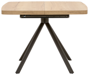 Moderner Esstisch mit quadratischer Holzplatte und schwarzem Metallgestell, seitliche Perspektive