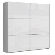 Moderner, zweiflügeliger Schwebetürenschrank in Weiß, frontal abgebildet.