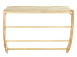 Frontale Ansicht eines Wandregals aus Holz mit drei horizontalen Streben.