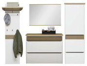 Modernes Garderoben-Set in Weiß mit Holz-Akzenten: links Wandpaneel mit Ablage und Haken, mittig Schuhschrank mit Schubladen und Spiegel, rechts hoher Schrank; Frontansicht.