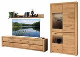 Moderne Wandkombination aus Holz mit TV-Board, Regal und Vitrine, frontal betrachtet.