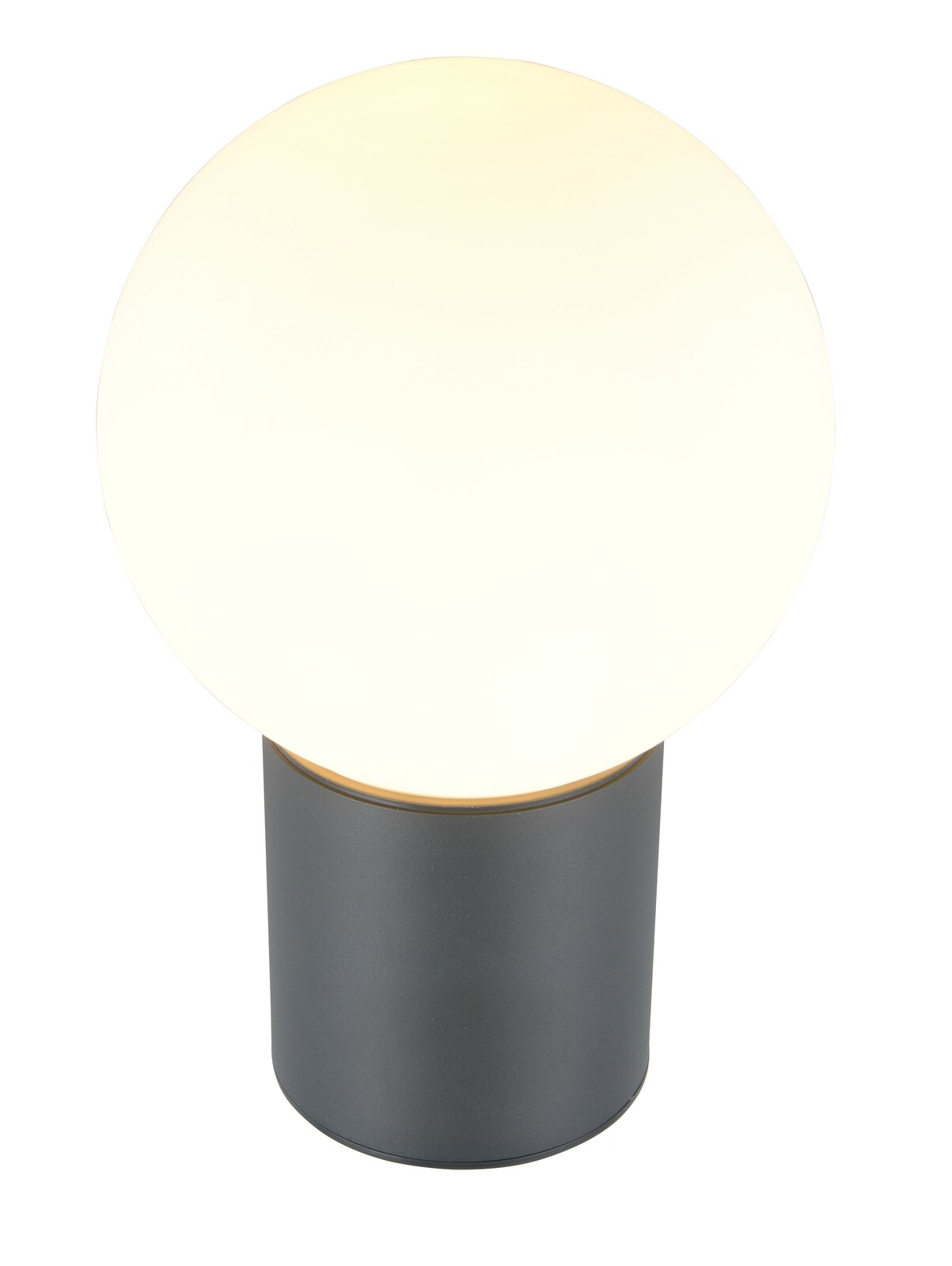 Moderne Aussenwandleuchte mit kugelförmigem, weißem Lampenschirm und zylindrischem, dunklem Sockel, seitliche Perspektive