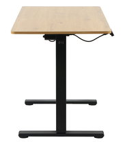 E-Schreibtisch mit Holzplatte und schwarzem Metallgestell, seitliche Perspektive