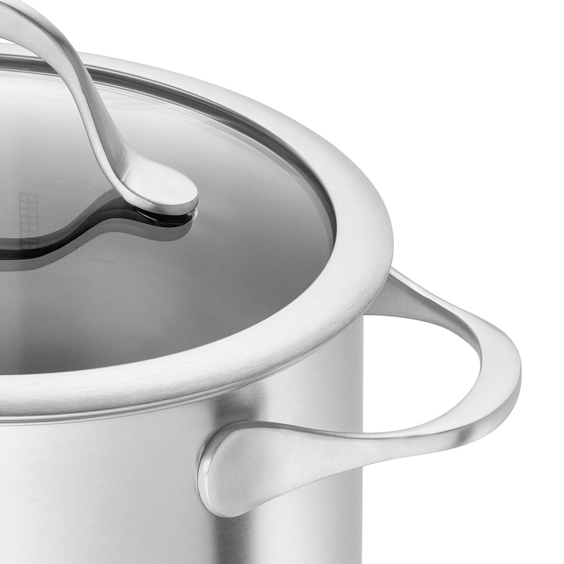 Nahaufnahme eines Edelstahltopfs mit Glasdeckel und seitlichem Griff, Teil des Topfsets Essence 5-tlg.