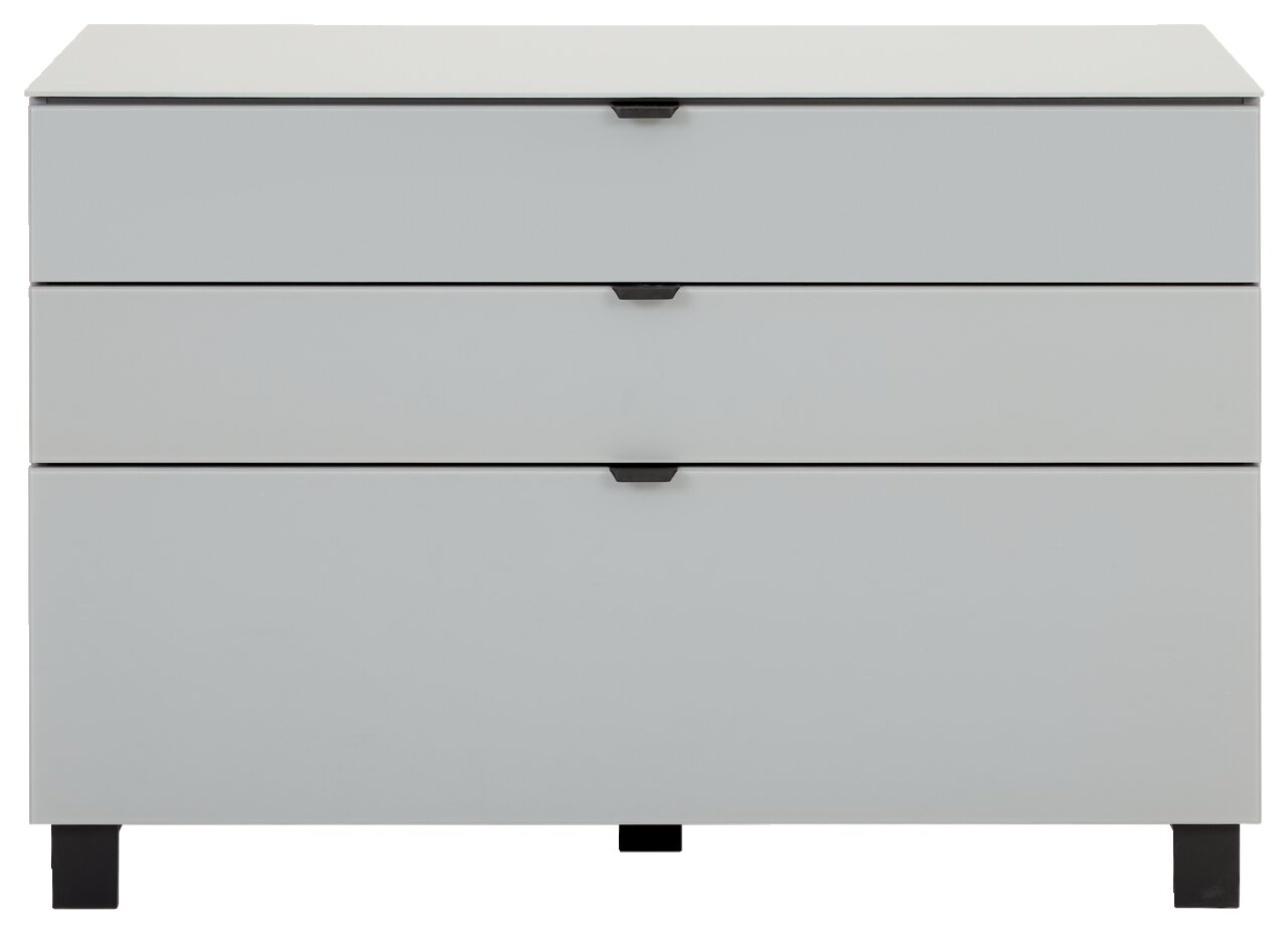 Frontale Ansicht eines modernen, weißen Sideboards mit drei Schubladen und schwarzen Griffen.