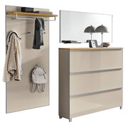 Modernes Flur-Set mit Garderobenpaneel und Kommode in Beige/Creme mit Holzablage und großem Spiegel, gezeigt in frontaler Perspektive leicht schräg von rechts.