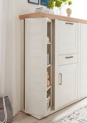 Weißes Highboard mit Karussellfunktion, teilweise geöffnet, seitliche Perspektive